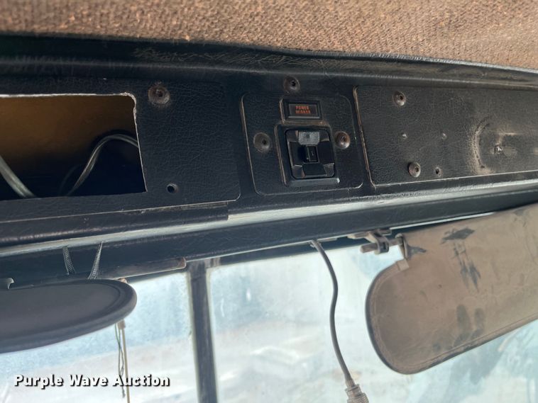 image for item ED2193 2000 Kenworth W900 ready mix truck