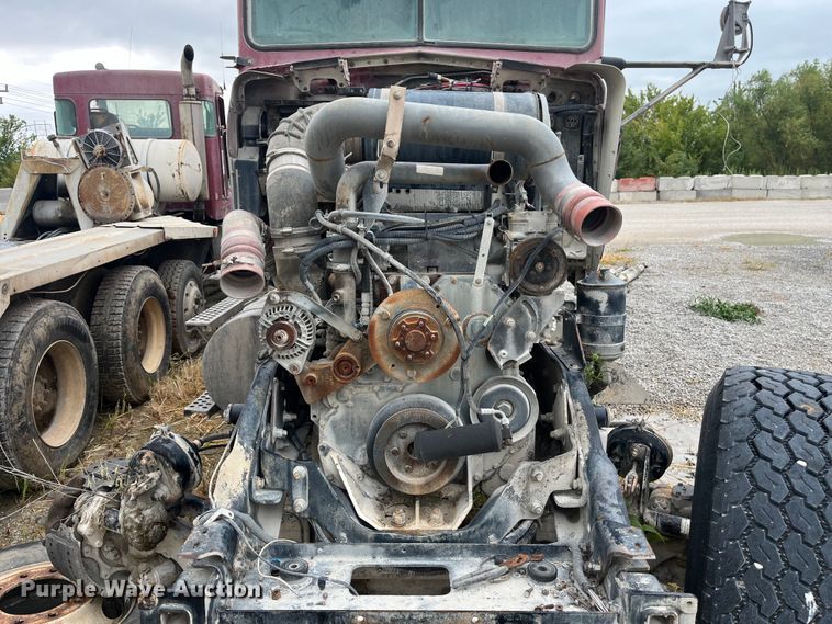 image for item ED2193 2000 Kenworth W900 ready mix truck