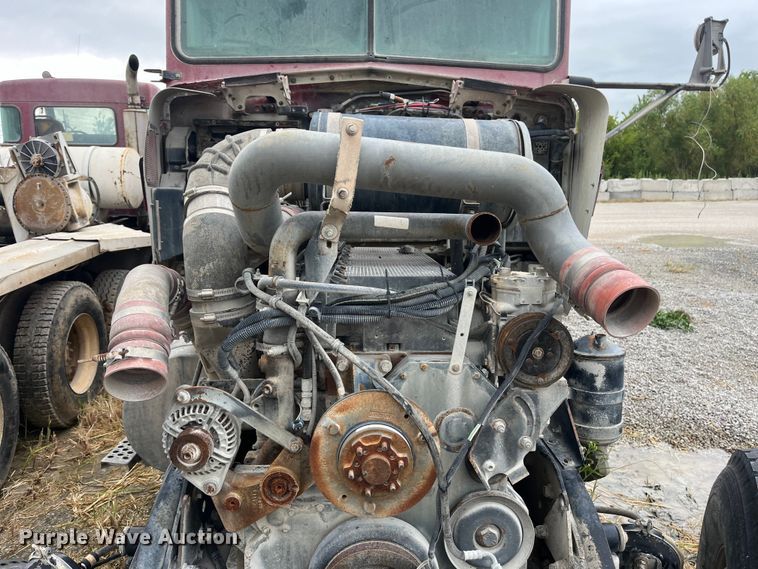 image for item ED2193 2000 Kenworth W900 ready mix truck