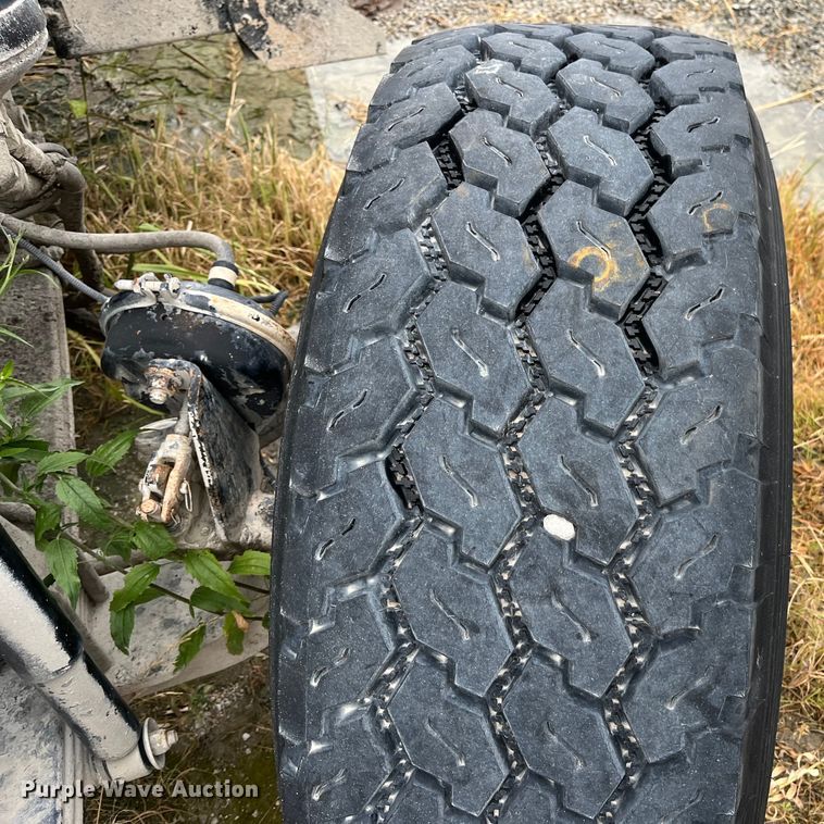 image for item ED2193 2000 Kenworth W900 ready mix truck