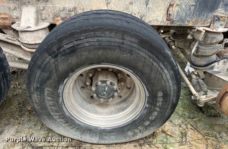 image for item ED2193 2000 Kenworth W900 ready mix truck