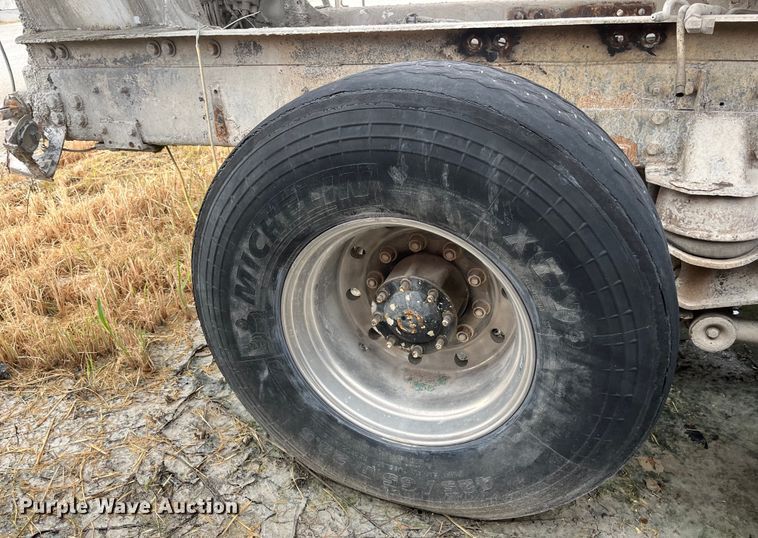 image for item ED2193 2000 Kenworth W900 ready mix truck