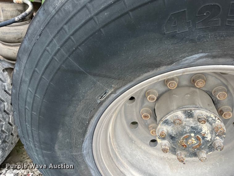 image for item ED2193 2000 Kenworth W900 ready mix truck