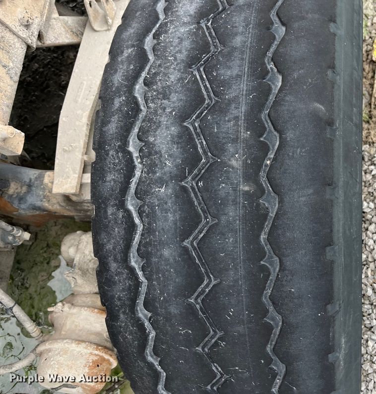 image for item ED2193 2000 Kenworth W900 ready mix truck