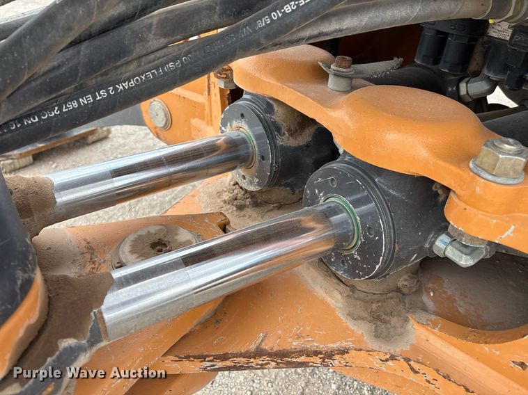 image for item ED2533 2017 Case 580 Super N backhoe