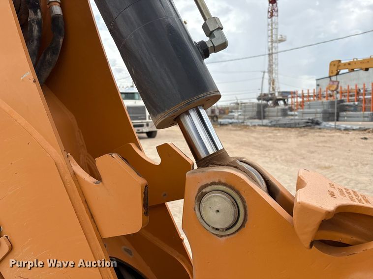 image for item ED2533 2017 Case 580 Super N backhoe