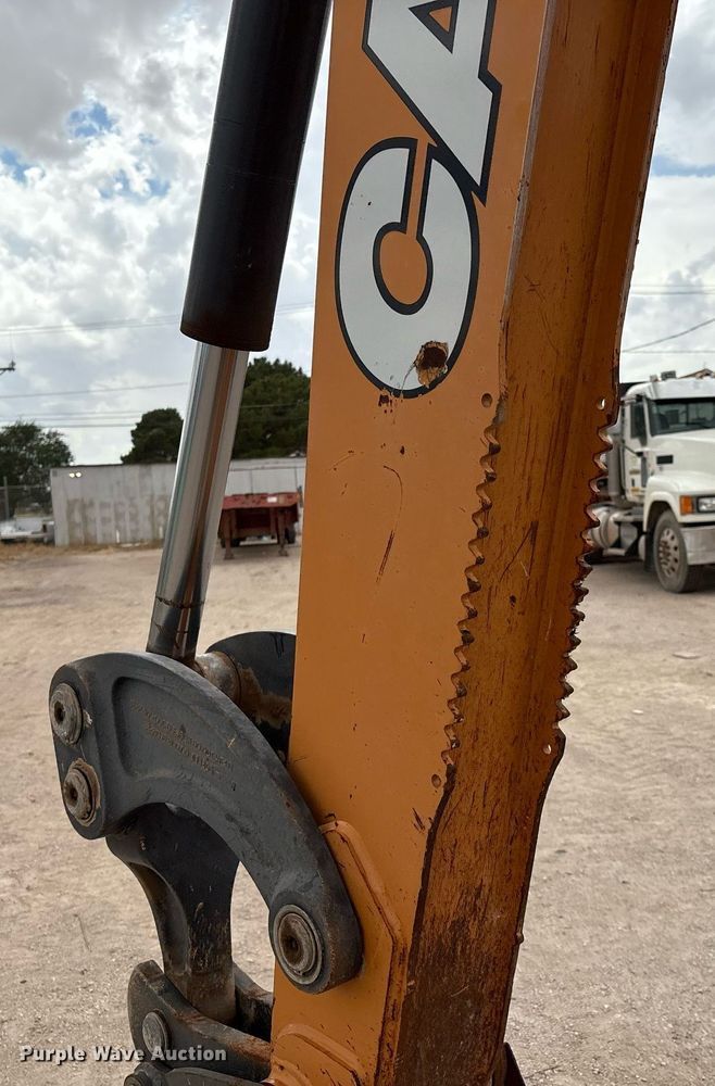 image for item ED2533 2017 Case 580 Super N backhoe