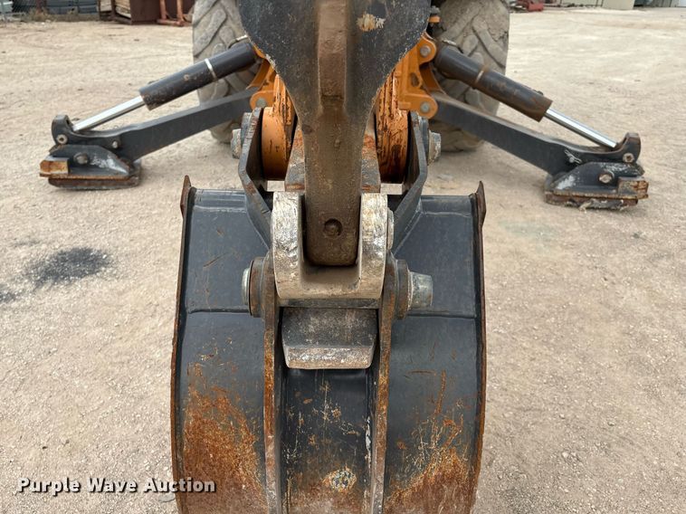 image for item ED2533 2017 Case 580 Super N backhoe