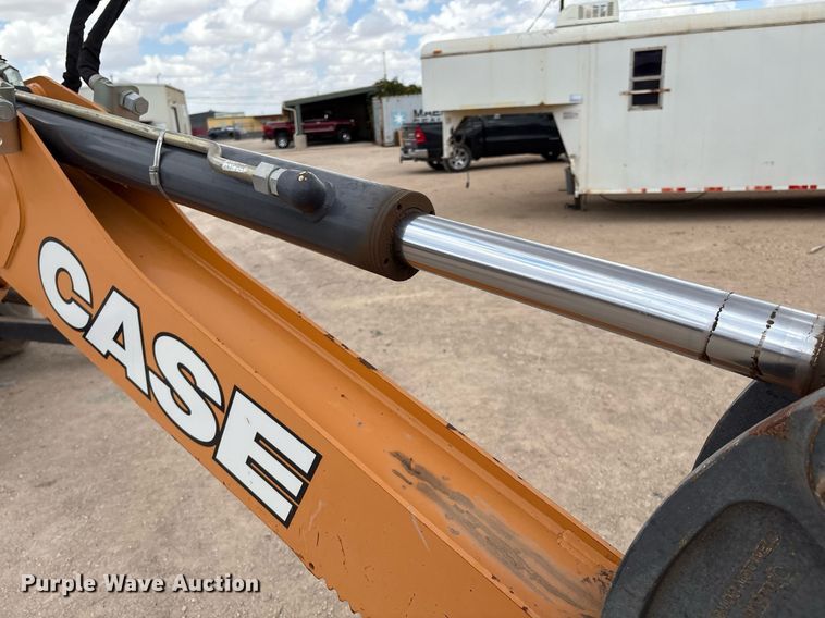 image for item ED2533 2017 Case 580 Super N backhoe