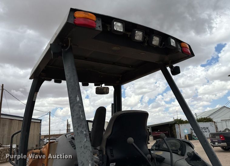 image for item ED2533 2017 Case 580 Super N backhoe