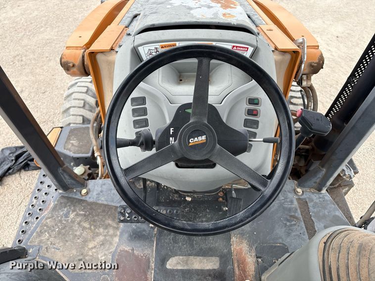 image for item ED2533 2017 Case 580 Super N backhoe