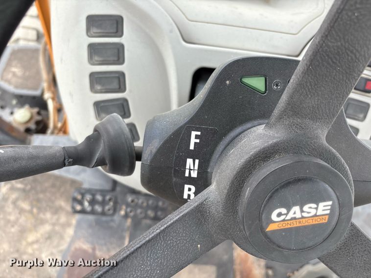 image for item ED2533 2017 Case 580 Super N backhoe