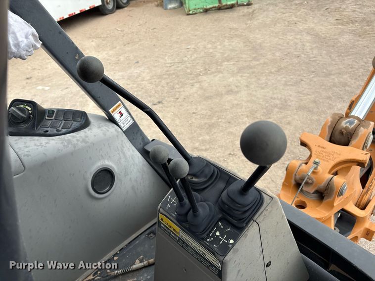 image for item ED2533 2017 Case 580 Super N backhoe