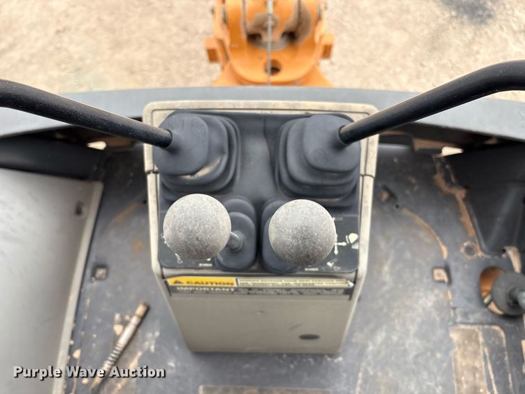 image for item ED2533 2017 Case 580 Super N backhoe