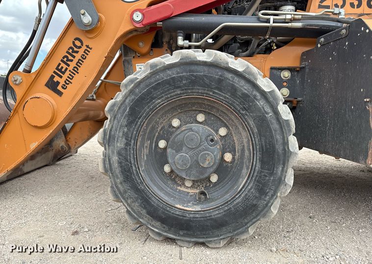 image for item ED2533 2017 Case 580 Super N backhoe