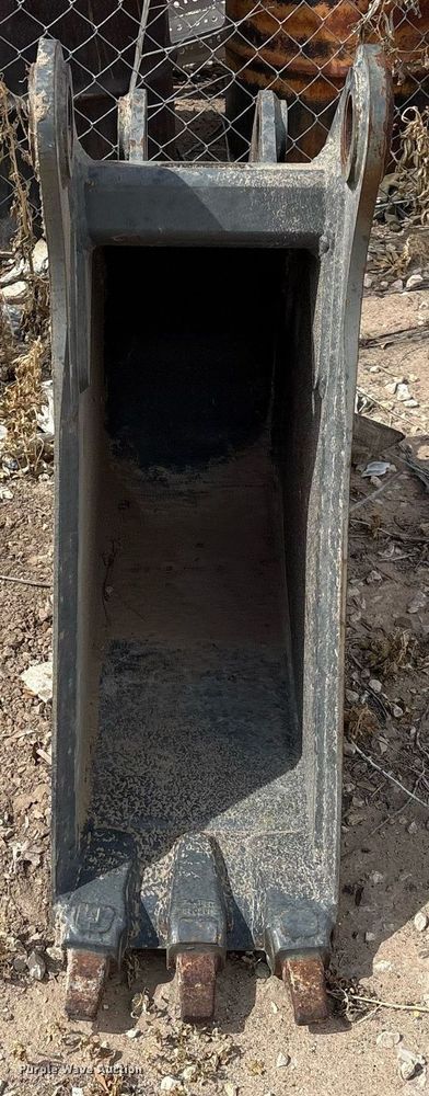 image for item ED2533 2017 Case 580 Super N backhoe