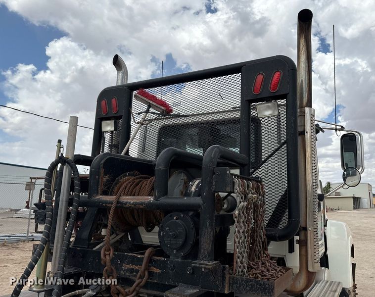 image for item ED2534 2012 Mack CHU 613 semi truck