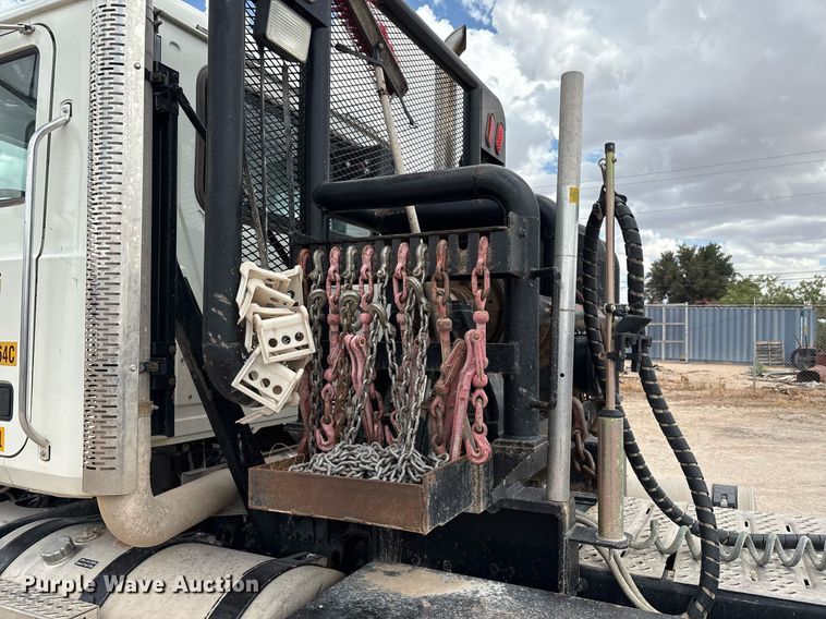 image for item ED2534 2012 Mack CHU 613 semi truck