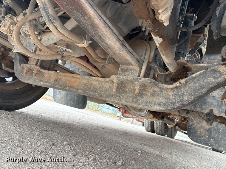 image for item ED2534 2012 Mack CHU 613 semi truck