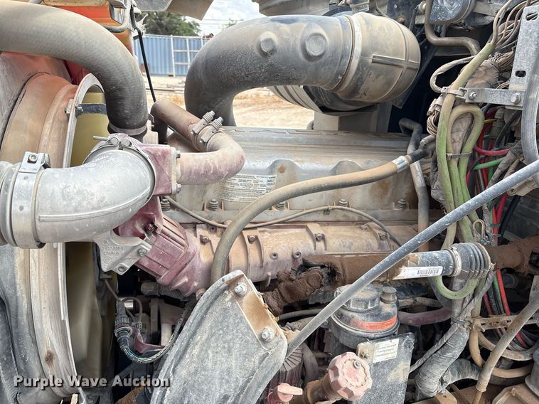 image for item ED2534 2012 Mack CHU 613 semi truck