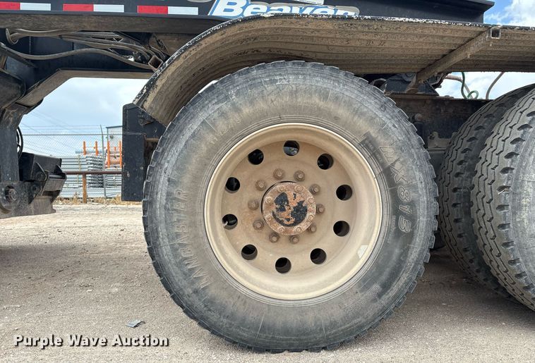 image for item ED2534 2012 Mack CHU 613 semi truck