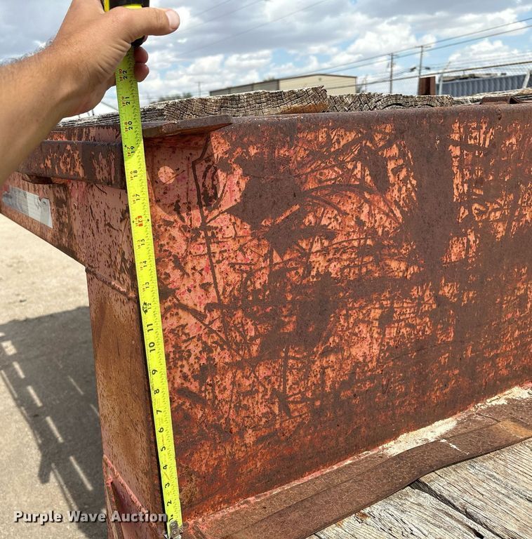 image for item ED2536 1978 Fontaine drop deck trailer