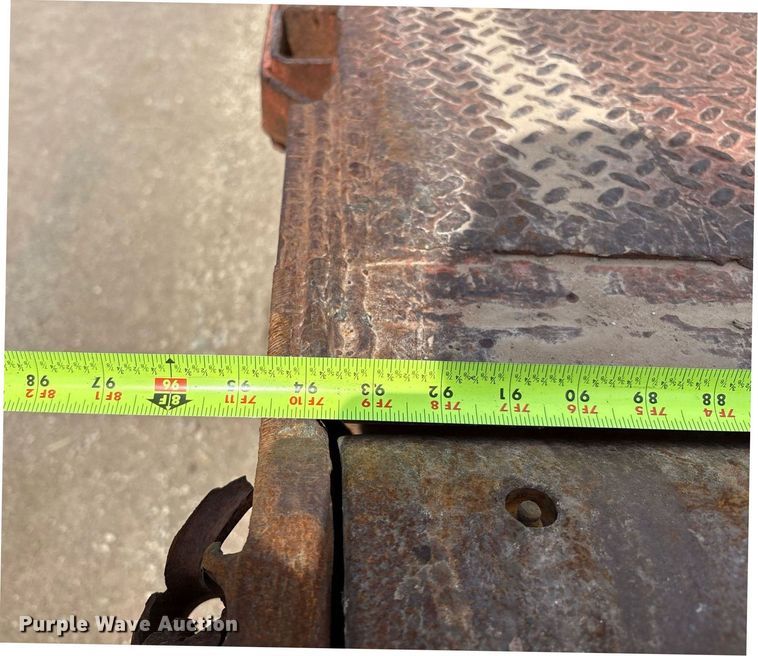 image for item ED2536 1978 Fontaine drop deck trailer