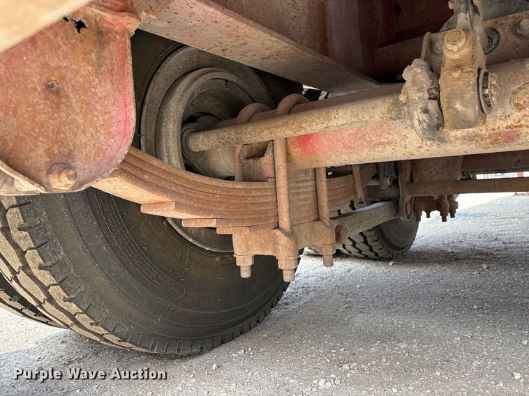 image for item ED2536 1978 Fontaine drop deck trailer