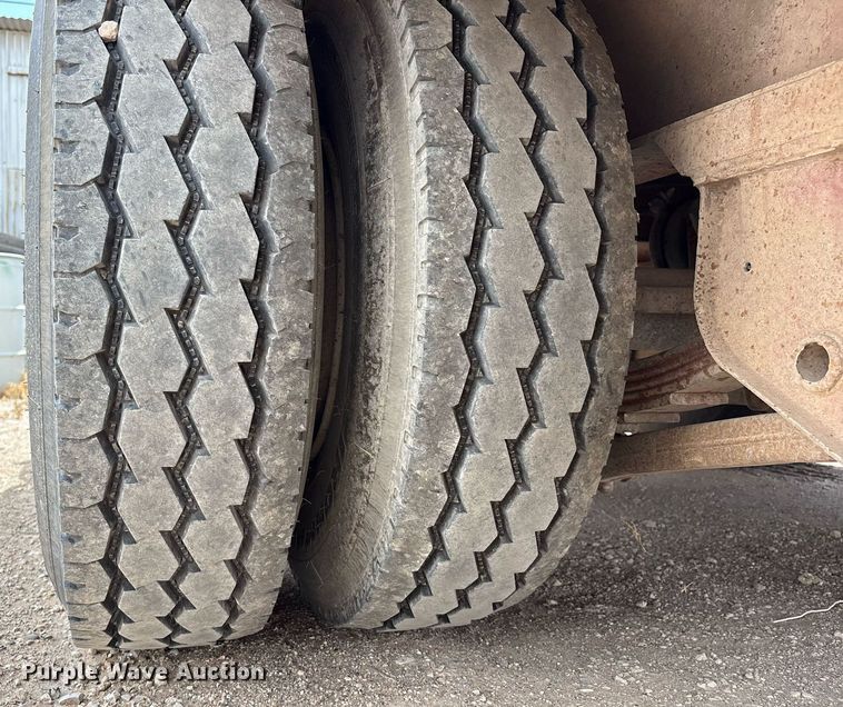 image for item ED2536 1978 Fontaine drop deck trailer