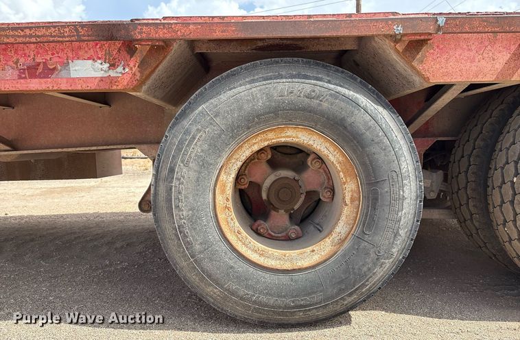 image for item ED2536 1978 Fontaine drop deck trailer