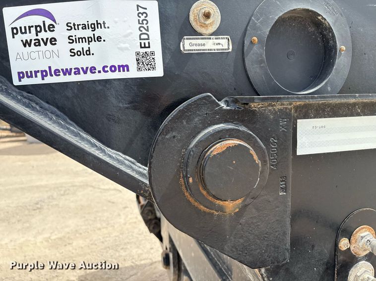 image for item ED2537 2019 Eager Beaver 55GSL lowboy equipment trailer