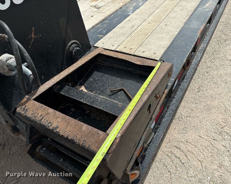 image for item ED2537 2019 Eager Beaver 55GSL lowboy equipment trailer