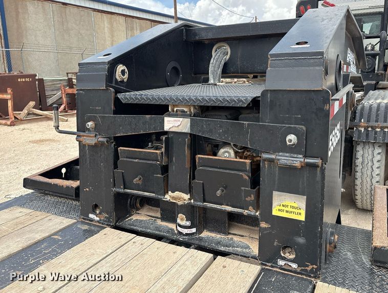 image for item ED2537 2019 Eager Beaver 55GSL lowboy equipment trailer