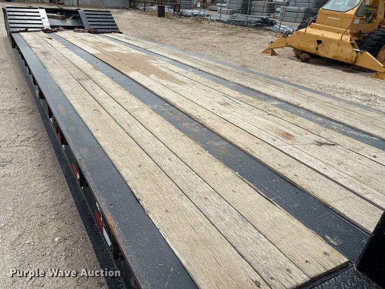 image for item ED2537 2019 Eager Beaver 55GSL lowboy equipment trailer