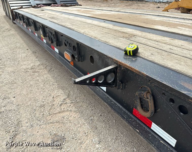 image for item ED2537 2019 Eager Beaver 55GSL lowboy equipment trailer