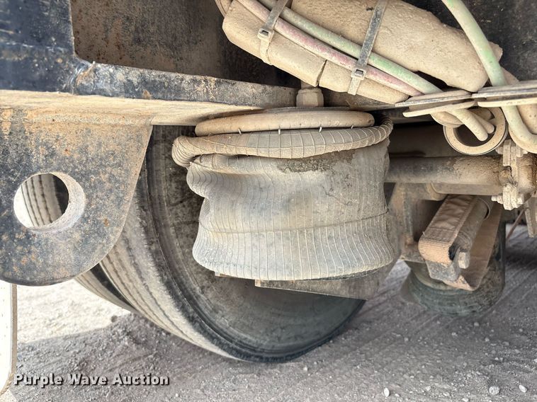 image for item ED2537 2019 Eager Beaver 55GSL lowboy equipment trailer