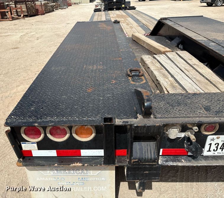image for item ED2537 2019 Eager Beaver 55GSL lowboy equipment trailer