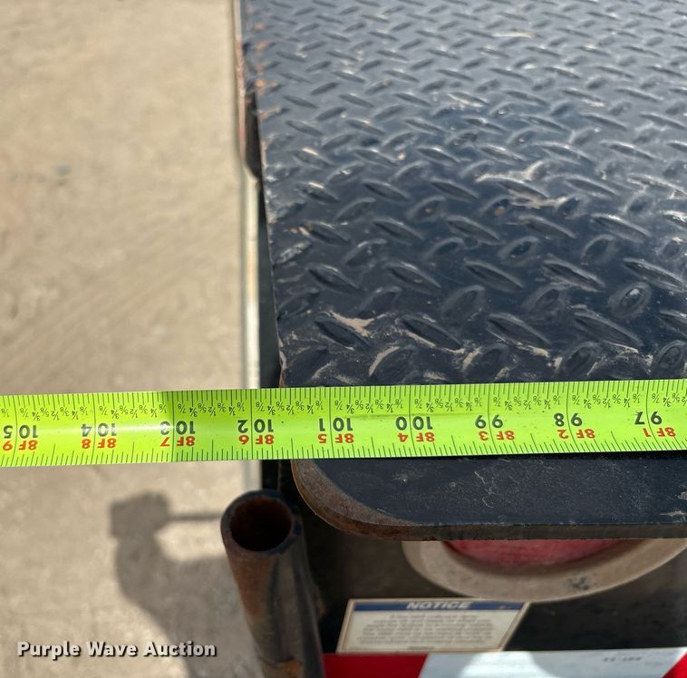 image for item ED2537 2019 Eager Beaver 55GSL lowboy equipment trailer