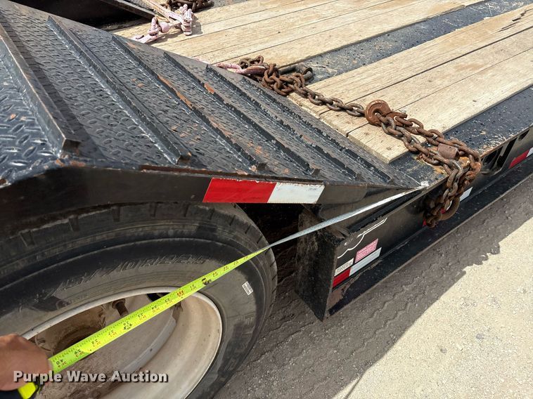 image for item ED2537 2019 Eager Beaver 55GSL lowboy equipment trailer