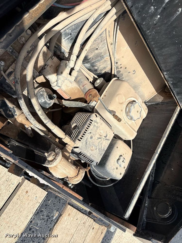 image for item ED2537 2019 Eager Beaver 55GSL lowboy equipment trailer