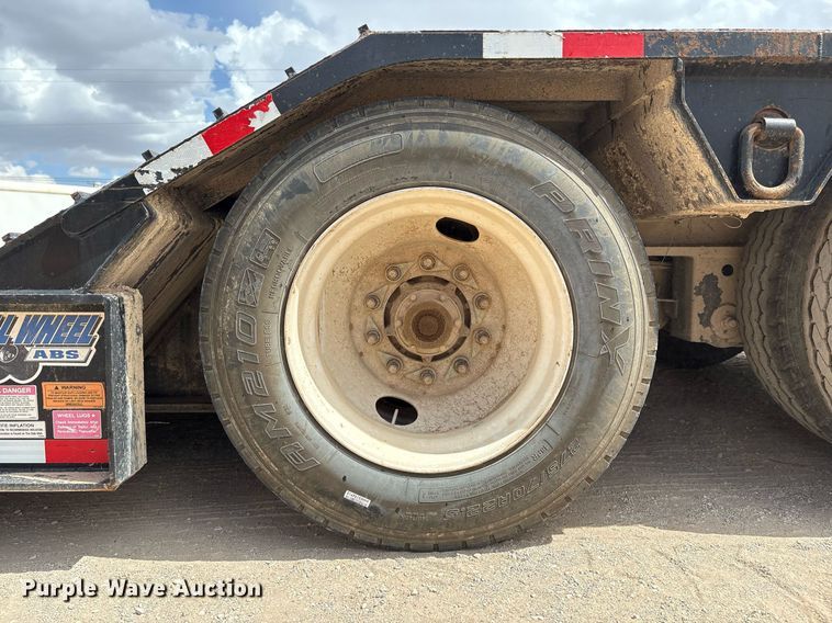 image for item ED2537 2019 Eager Beaver 55GSL lowboy equipment trailer