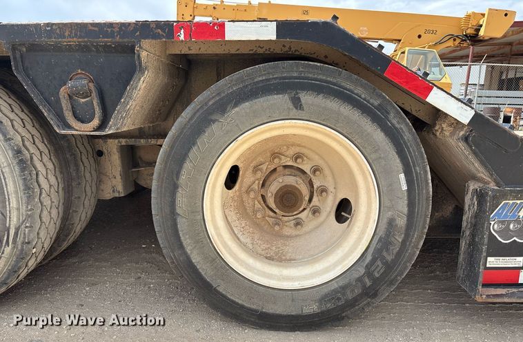 image for item ED2537 2019 Eager Beaver 55GSL lowboy equipment trailer