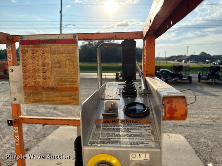 image for item ED4453 Skyjack SJIII 3219 scissor lift