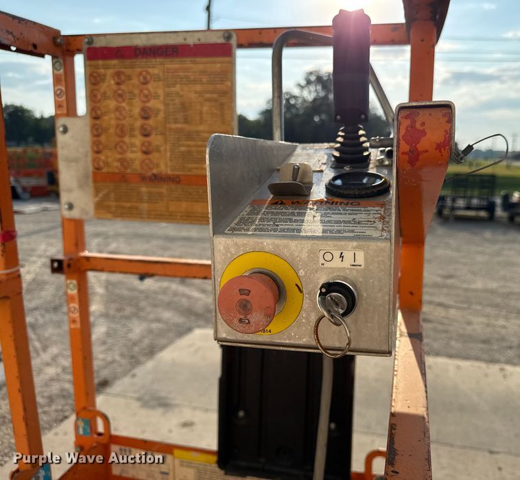 image for item ED4453 Skyjack SJIII 3219 scissor lift