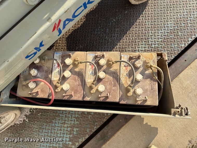 image for item ED4453 Skyjack SJIII 3219 scissor lift