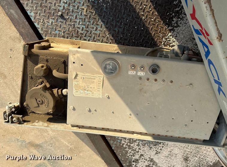 image for item ED4453 Skyjack SJIII 3219 scissor lift