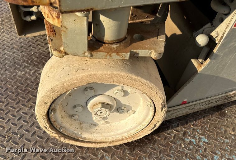 image for item ED4453 Skyjack SJIII 3219 scissor lift