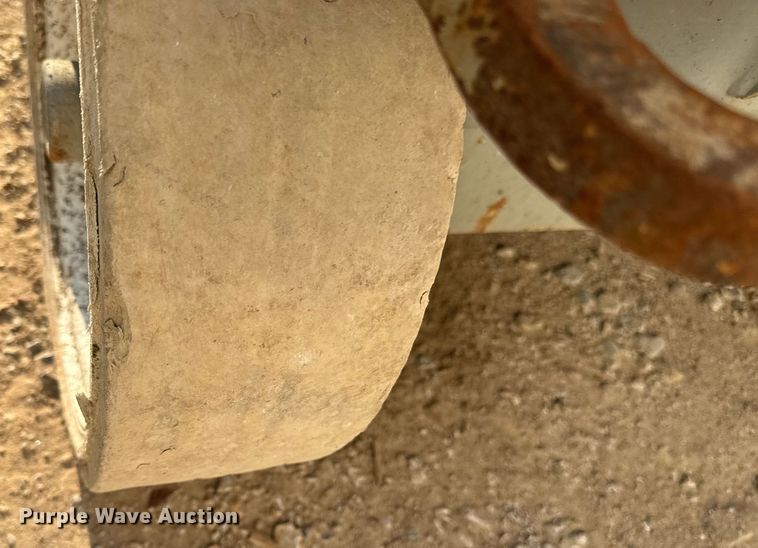 image for item ED4454 Skyjack SJIII 4632 scissor lift