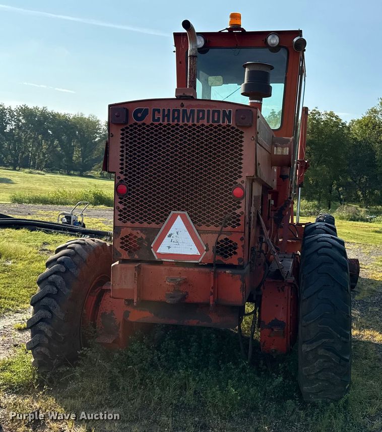 image for item ED4459 1987 Champion 710A motor grader
