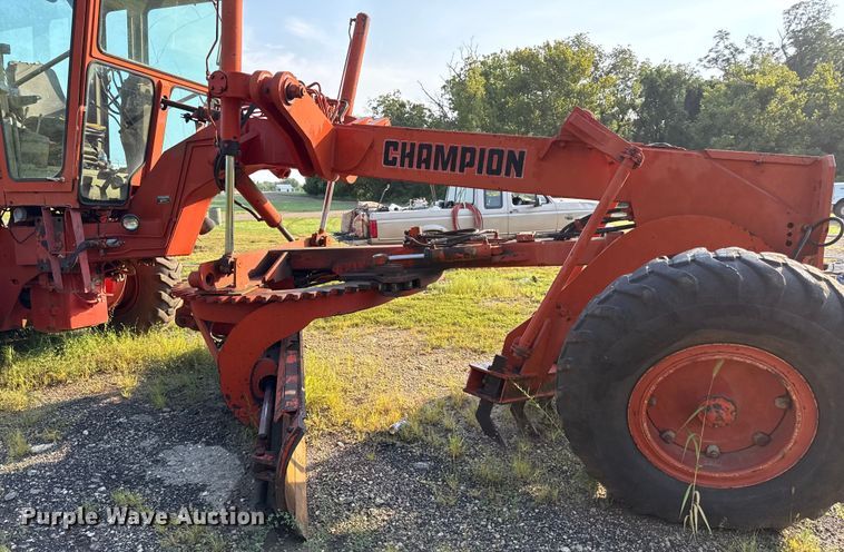 image for item ED4459 1987 Champion 710A motor grader
